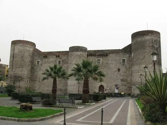 Catania Suite Home